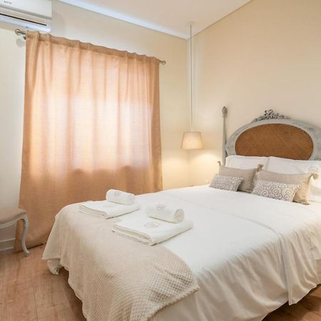 Gaya Avenue Flats - Elegant Contemporary Flats With Balcony Apartment Вила Нова ди Гая Екстериор снимка