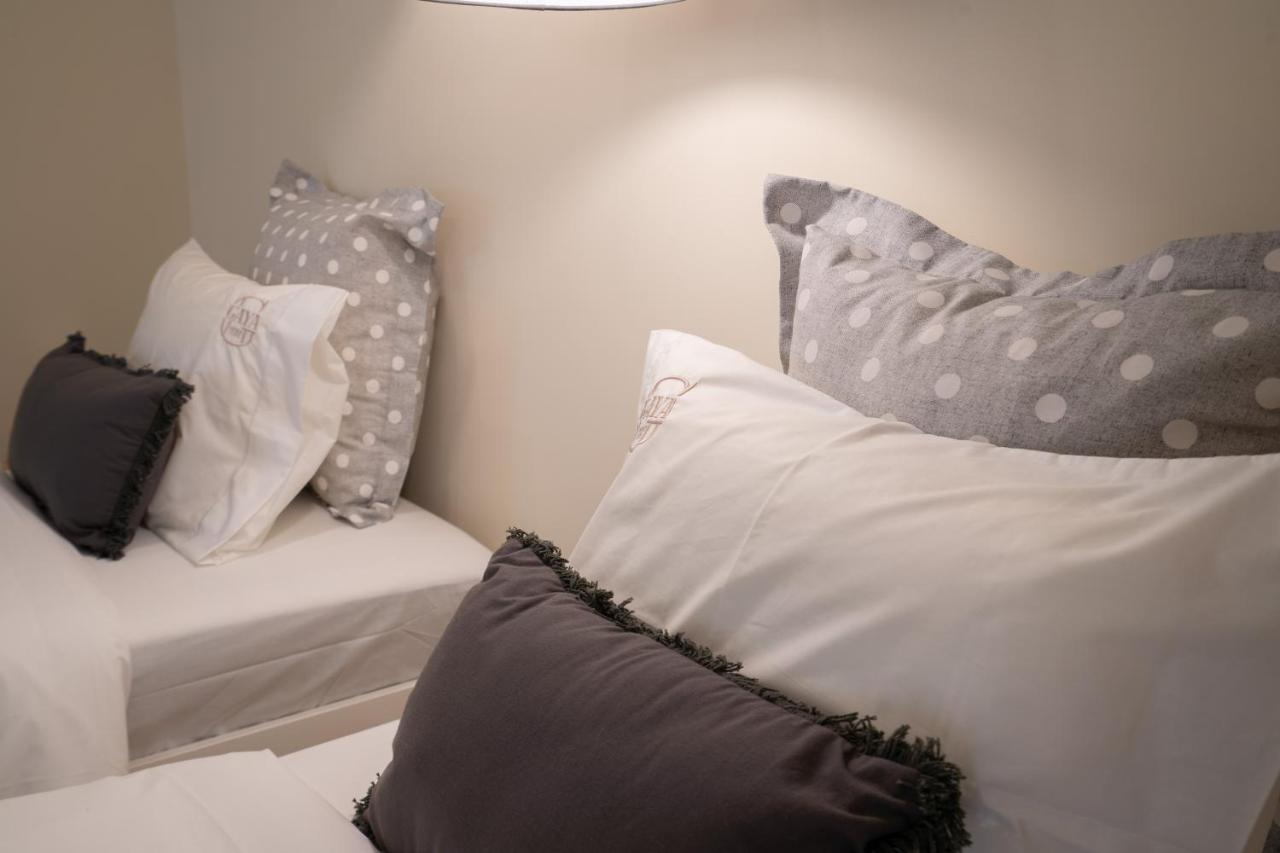 Gaya Avenue Flats - Elegant Contemporary Flats With Balcony Apartment Вила Нова ди Гая Екстериор снимка