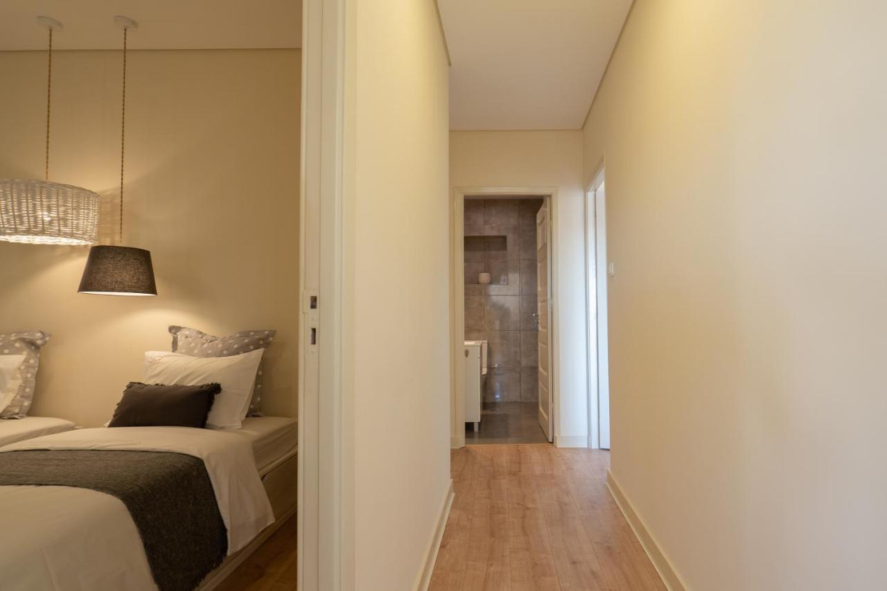 Gaya Avenue Flats - Elegant Contemporary Flats With Balcony Apartment Вила Нова ди Гая Екстериор снимка