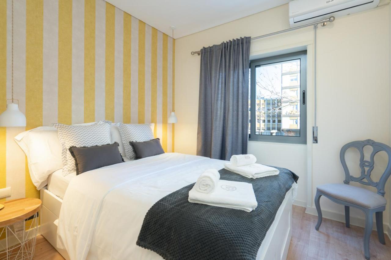 Gaya Avenue Flats - Elegant Contemporary Flats With Balcony Apartment Вила Нова ди Гая Екстериор снимка